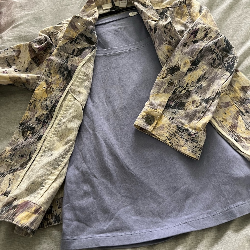 Chico’s lightweight denim feel button jacket and complimentary round neck tee